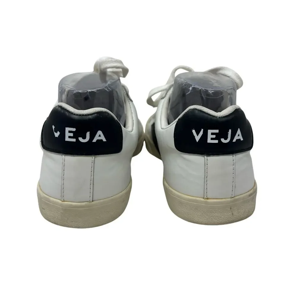 Women’s Veja Esplar Sneakers in Size 8